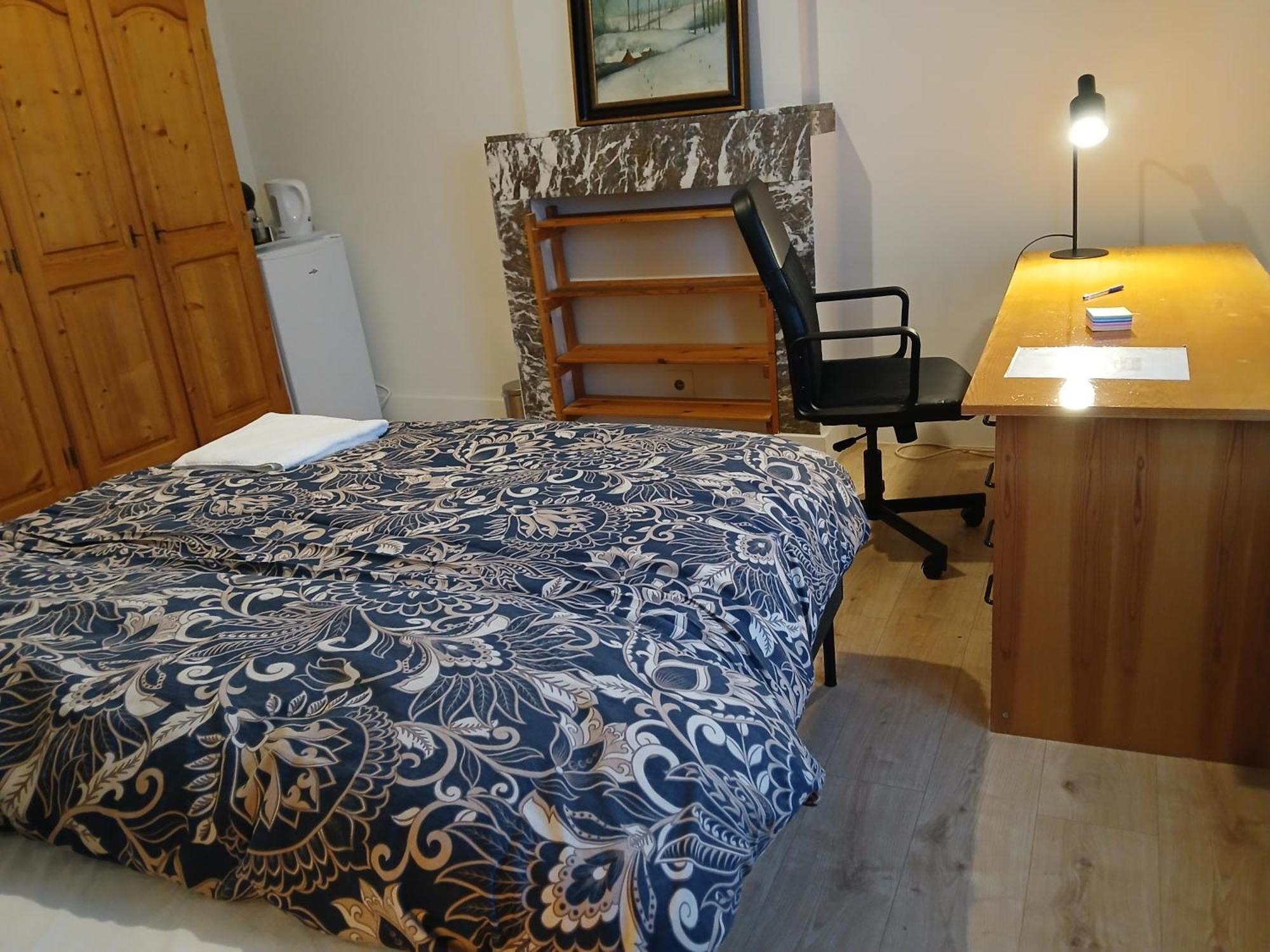 Bloemetje Hotel Asse Buitenkant foto