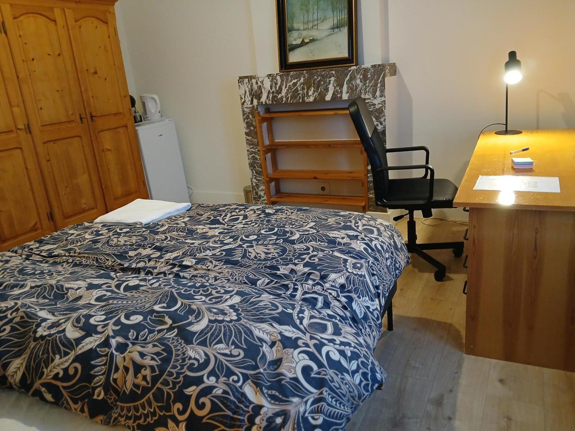 Bloemetje Hotel Asse Buitenkant foto
